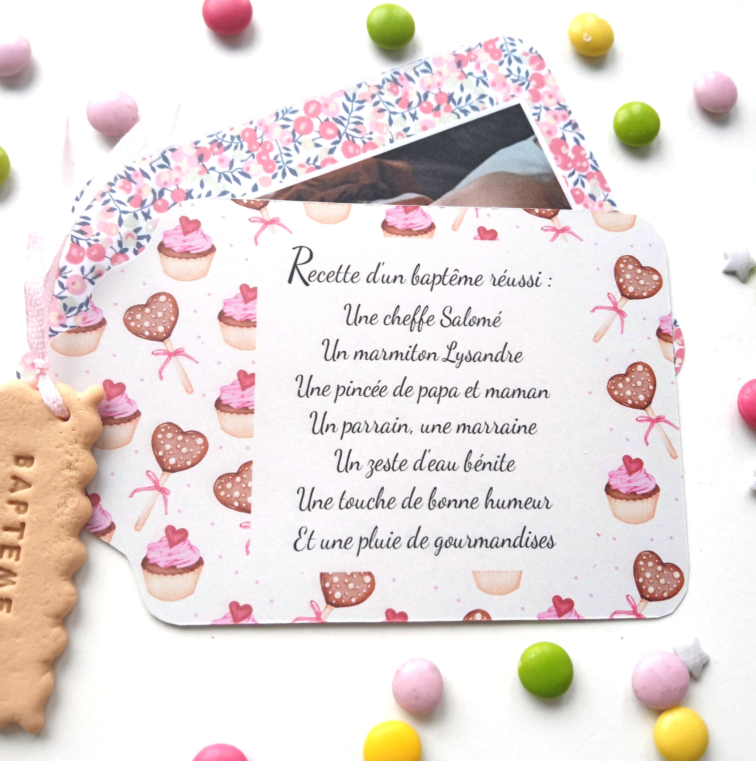 faire-part-bapteme-theme-gourmandise-biscuit-personnalise-bapteme-anniversaire-fille-cupcake