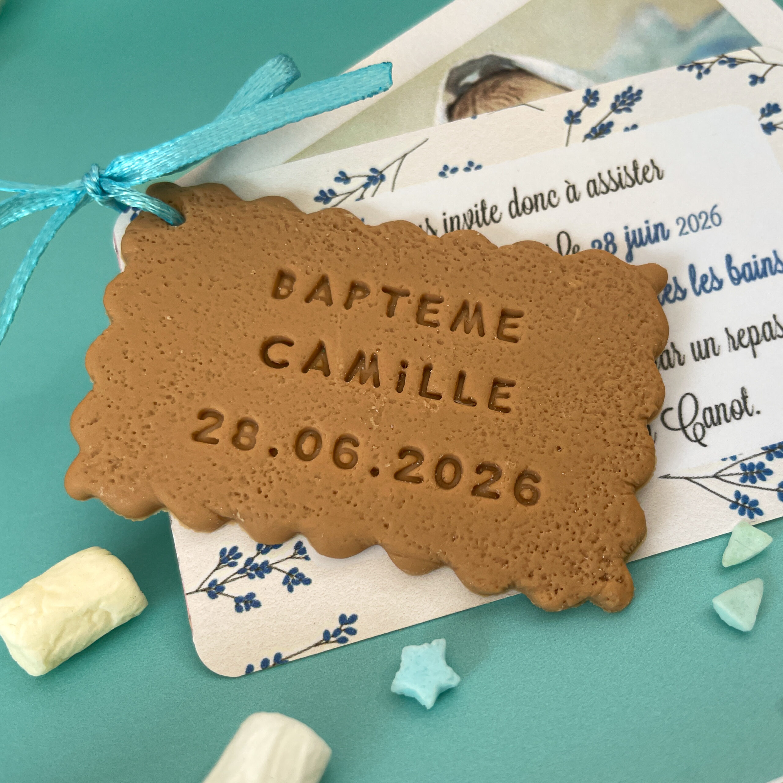 faire-part-baptême-mixte-fleur-bleu-moderne-doux-romantique-avec-petit-beurre-personnalise