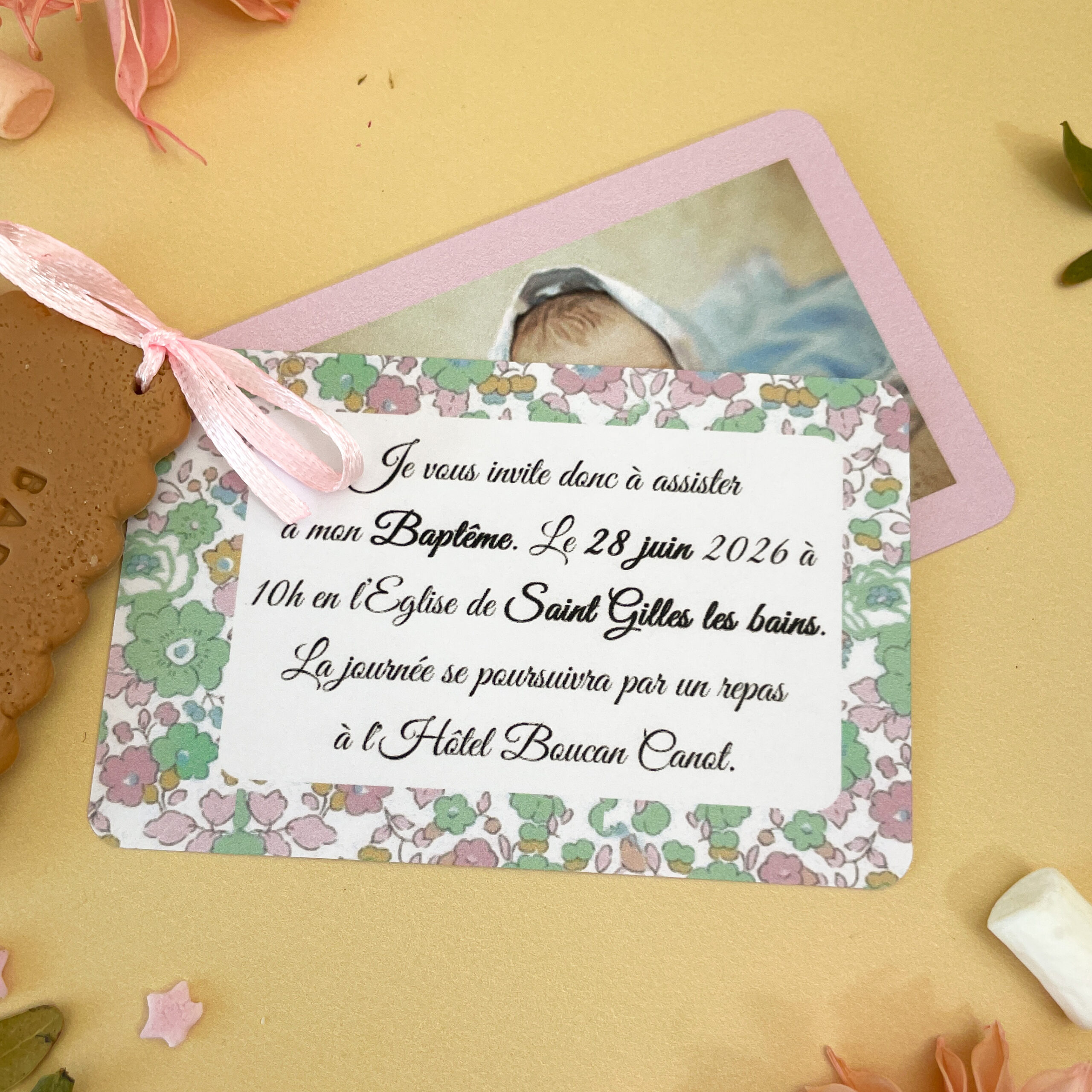 faire-part-de-naissance-gourmand-avec-petti-beurre-personnalise-imprimé-liberty-verts-sauge-rose-fleurie-creation-artisanale-fait-main