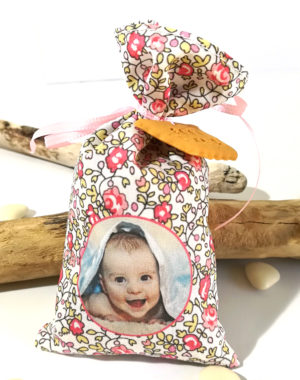 Sachet de dragées, thème liberty – Personnalisé avec texte/photo de bébé