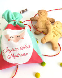 Sachet en tissu personnalisé et ses biscuits de Noël (parfums au choix)