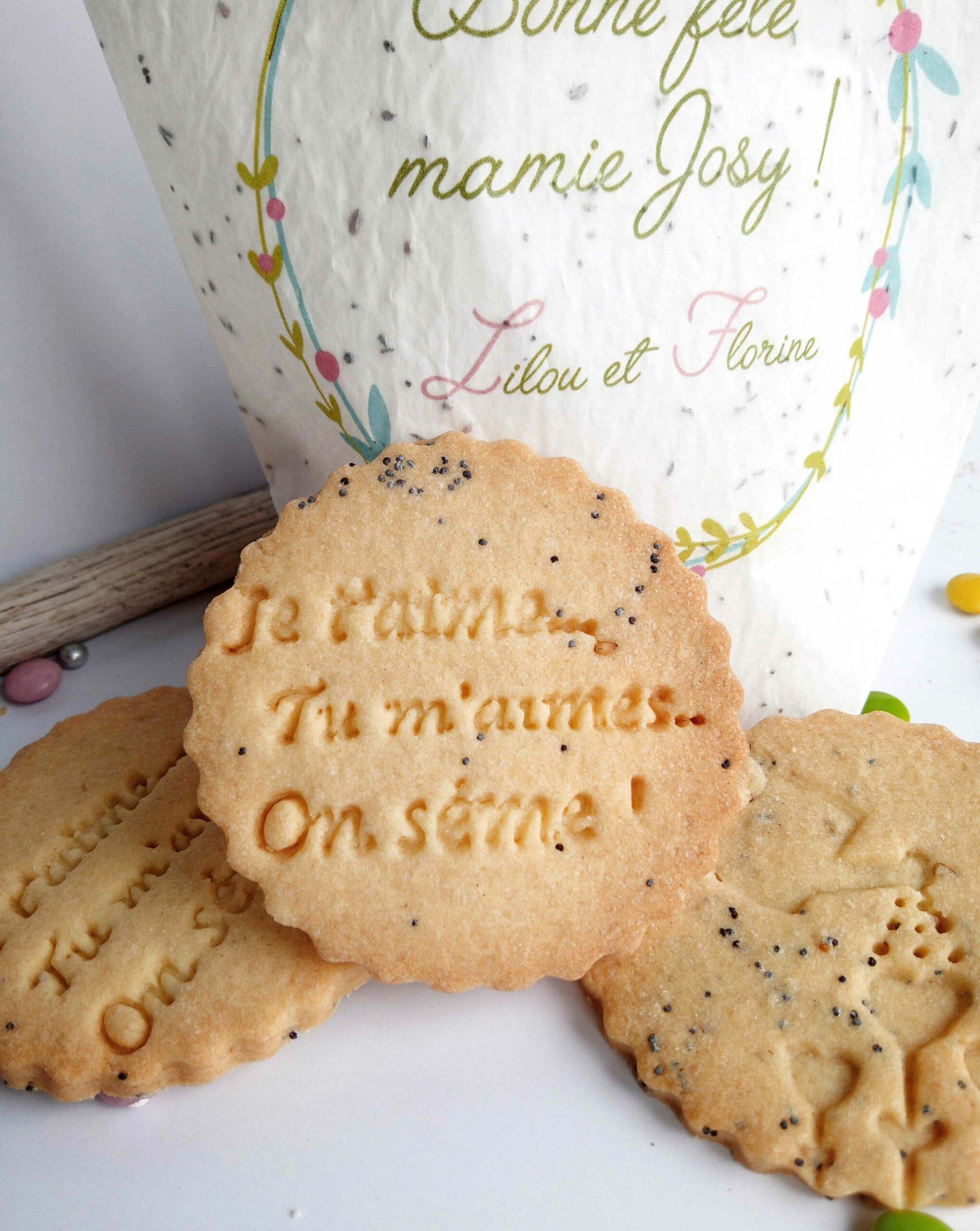 cadeau-fete-grand-mere-personnalise-biscuit-graine