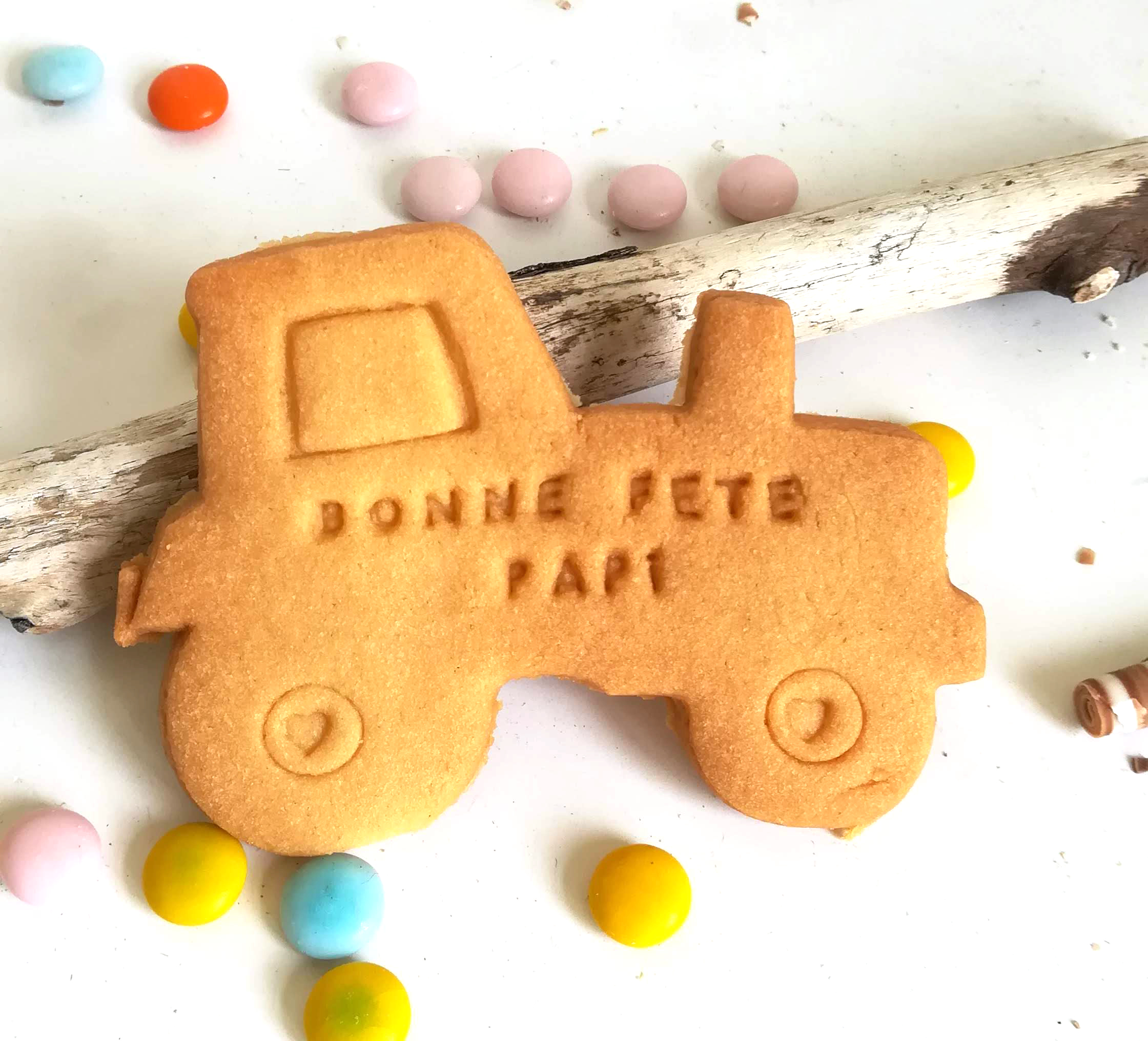 idee-cadeau-fete-pere-biscuit-personnalise-tracteur