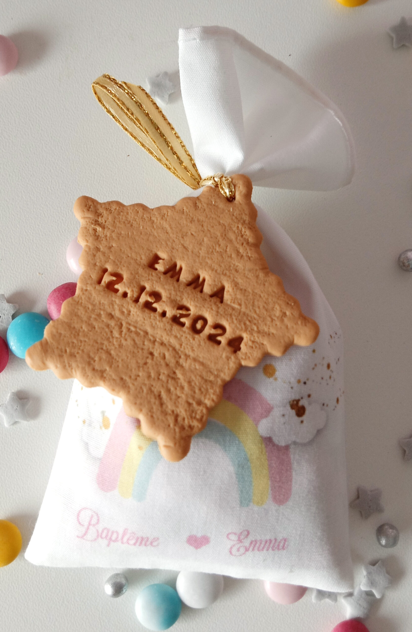 Sachet pour dragées, thème « arc-en-ciel »