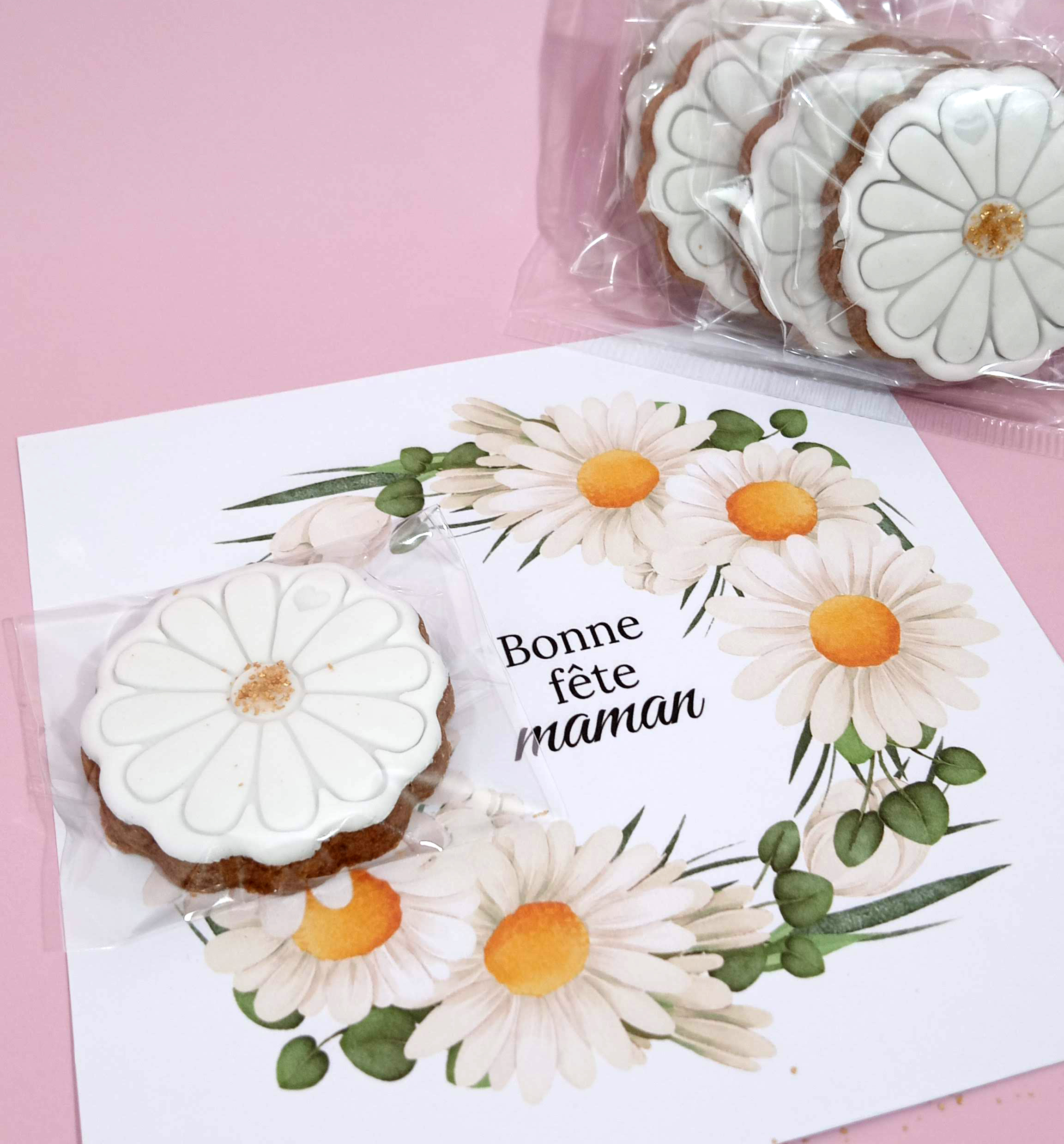 carte-cadeau-biscuit-fete-mere-gourmand-marguerite-fleur-original