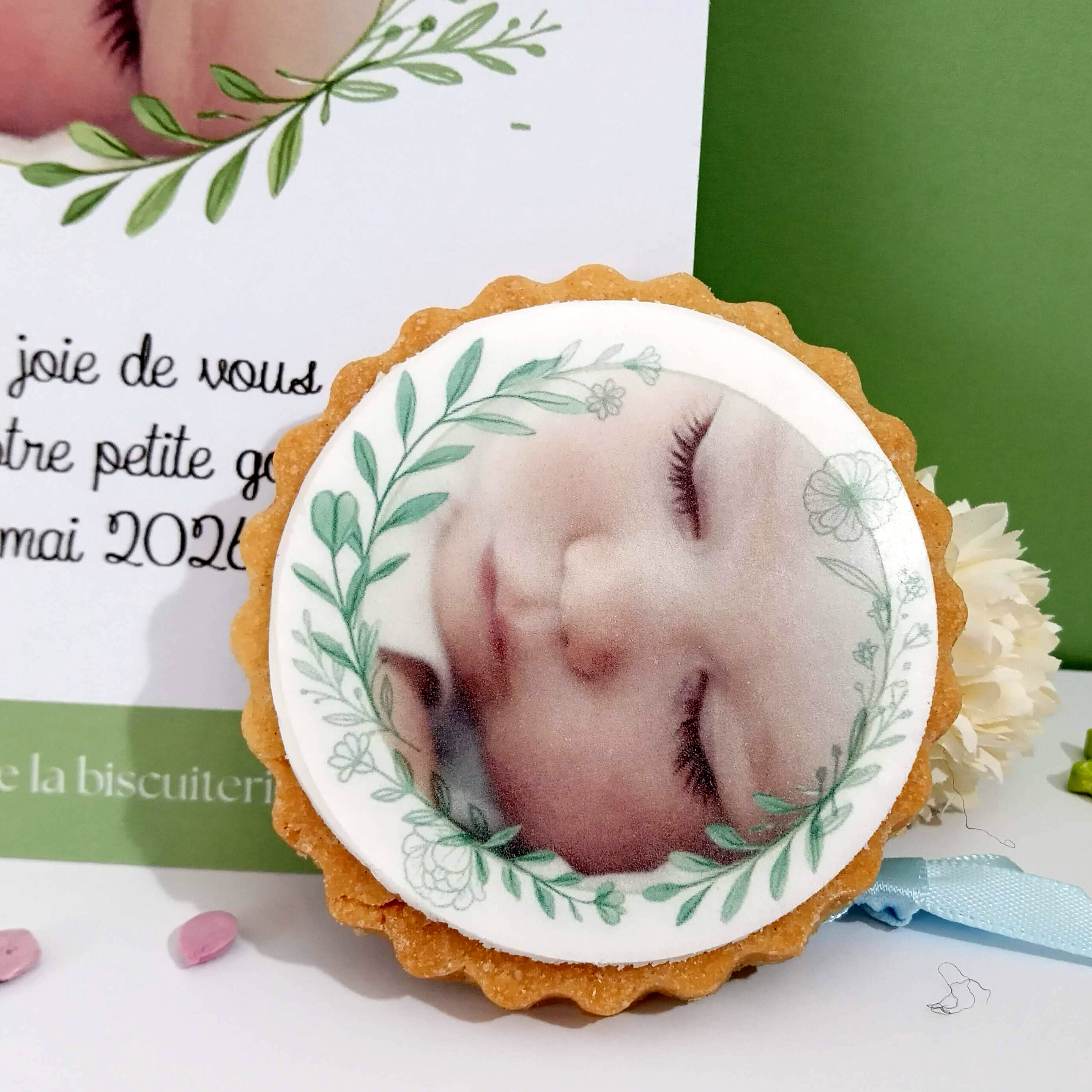 faire-part-naissance-ou-bapteme-avec-sable-personnalise-integre-theme-vegetal-fleur